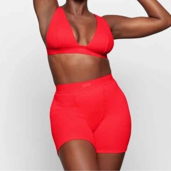 SKIMS Cotton Plunge Bralette - Picture 4 of 6